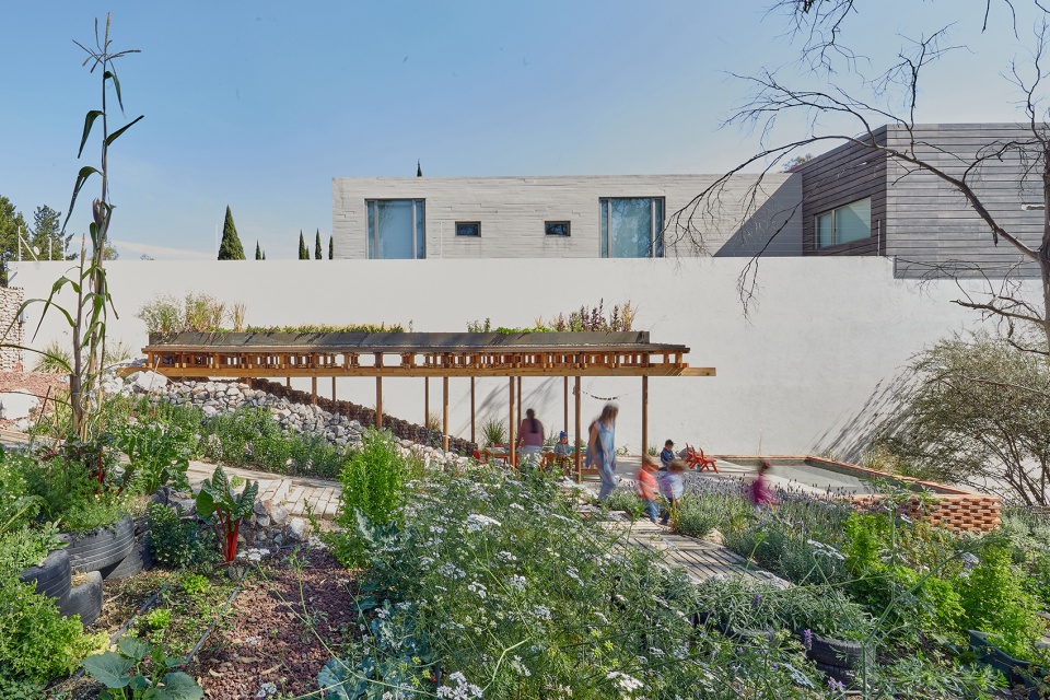 el terreno by vertebral