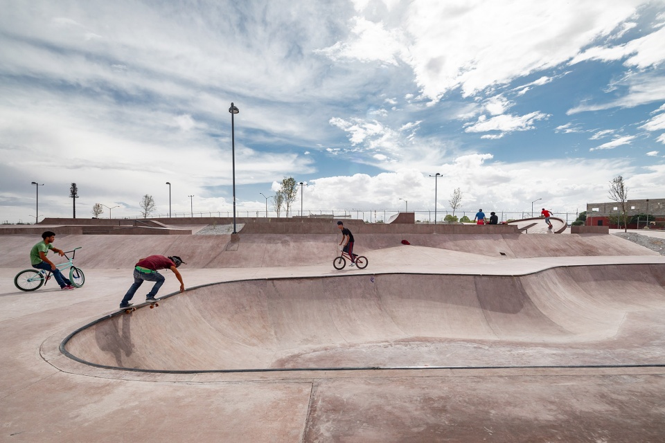 la duna skatepark by francisco elias
