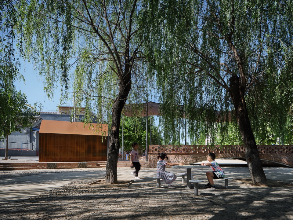 A Public Stage in Gaoliying Yicun Village by RENGARCH KEYWORKS