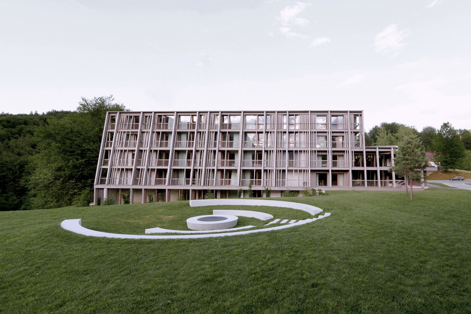 HOTEL BOHINJ REVITALISED by OFIS arhitekti