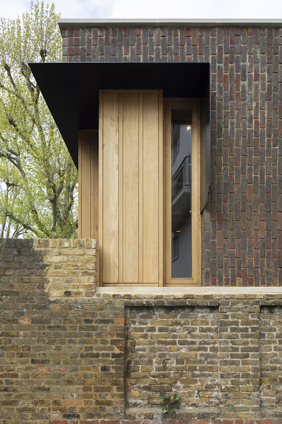 southwark brick house by satish jassal architects