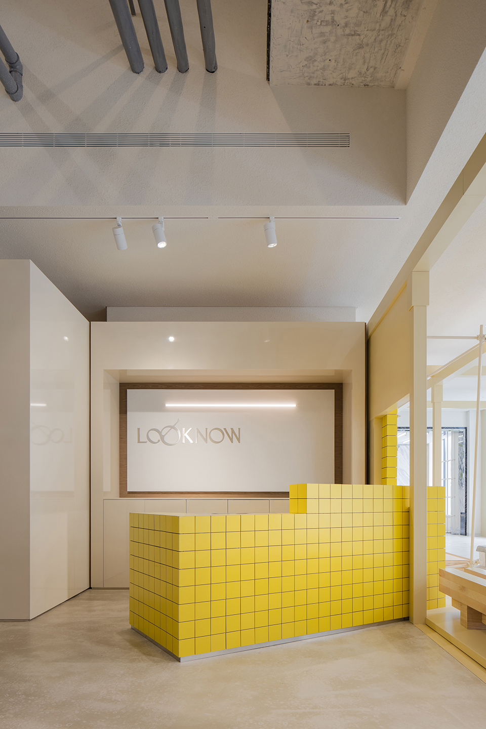 on going looknow xintiandi flagship store shanghai by so studio