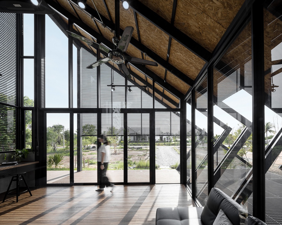 villa backyard by touch architect