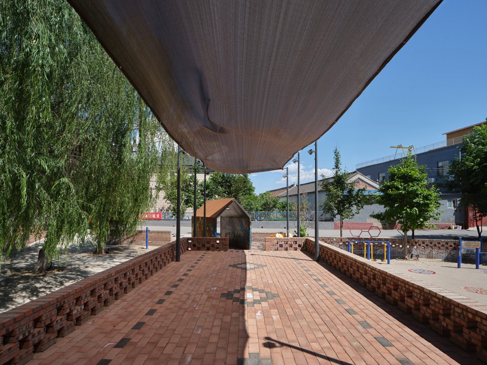 A Public Stage in Gaoliying Yicun Village by RENGARCH KEYWORKS