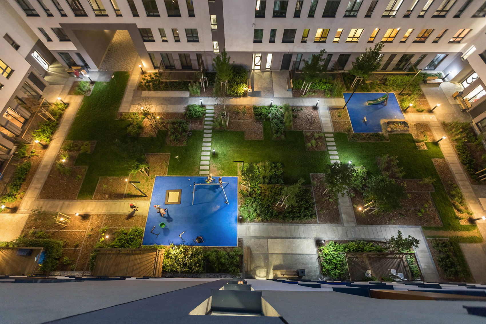 Public park and courtyards in Sukhodolsky quarter by Brusnika - 谷德设计网