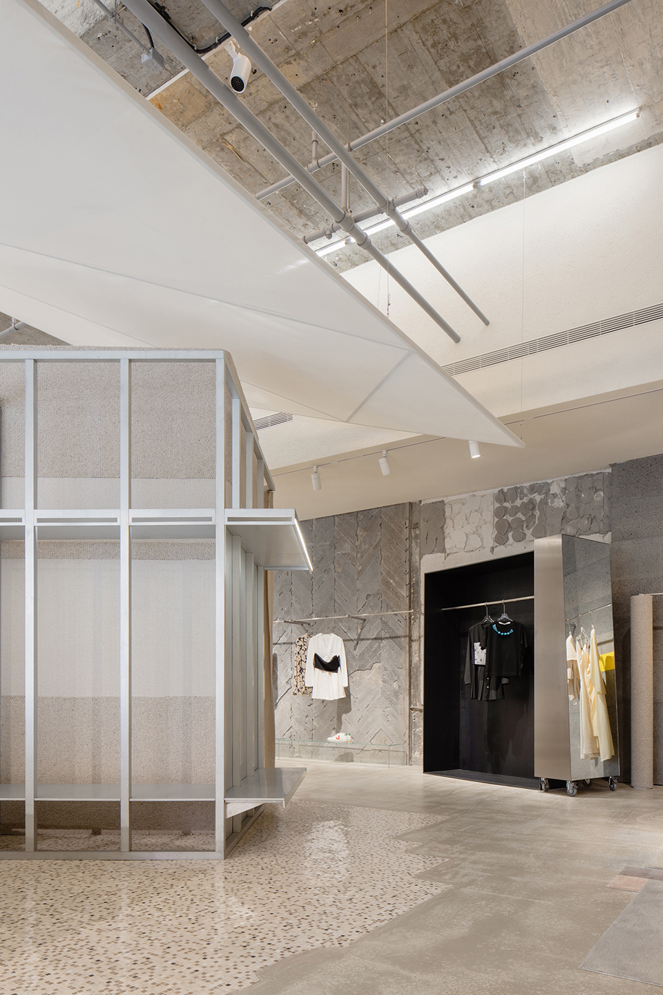 on going looknow xintiandi flagship store shanghai by so studio