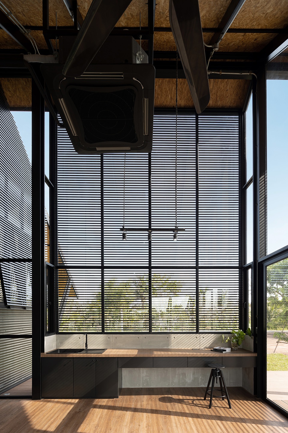 villa backyard by touch architect