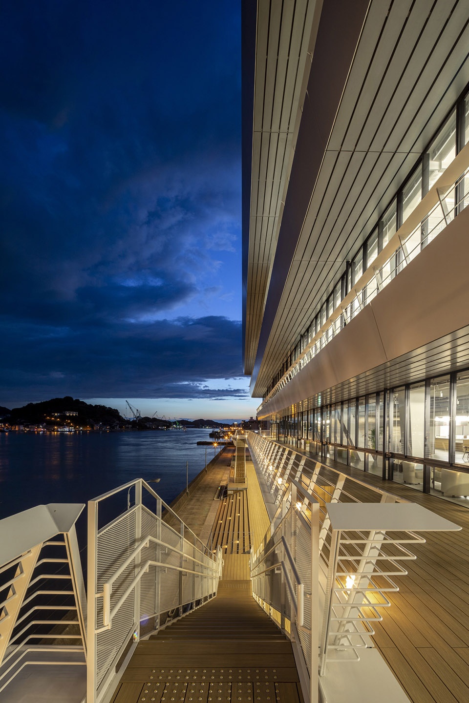 Onomichi City Office by Nikken Sekkei