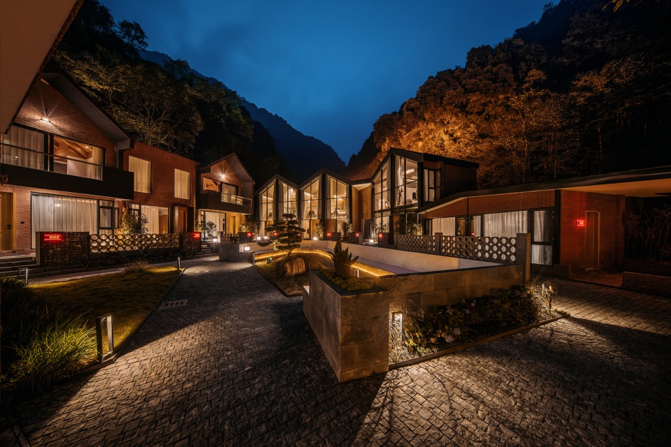 Chengdu 1979 Factory Renovated Boutique Hotel China by OAD