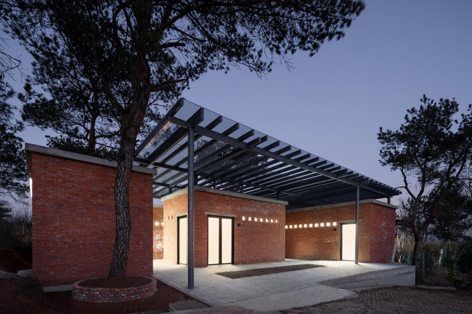 the courtyard memory of miniature architecture design of public toilet of a hundred square meter for rural tourism in wuhan china by uao...