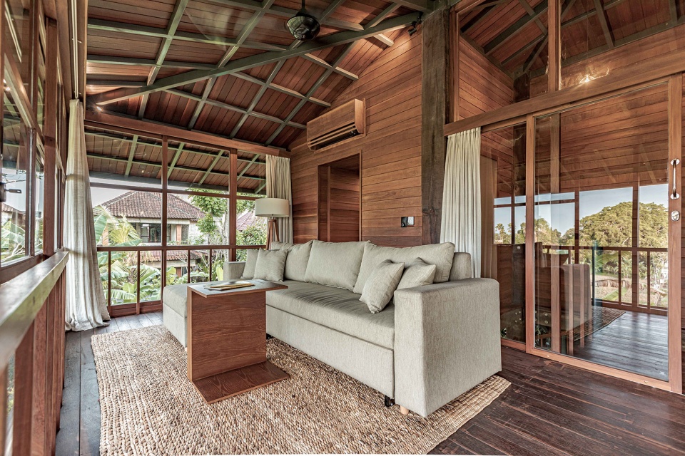 Treehouse C Stilt Studios
