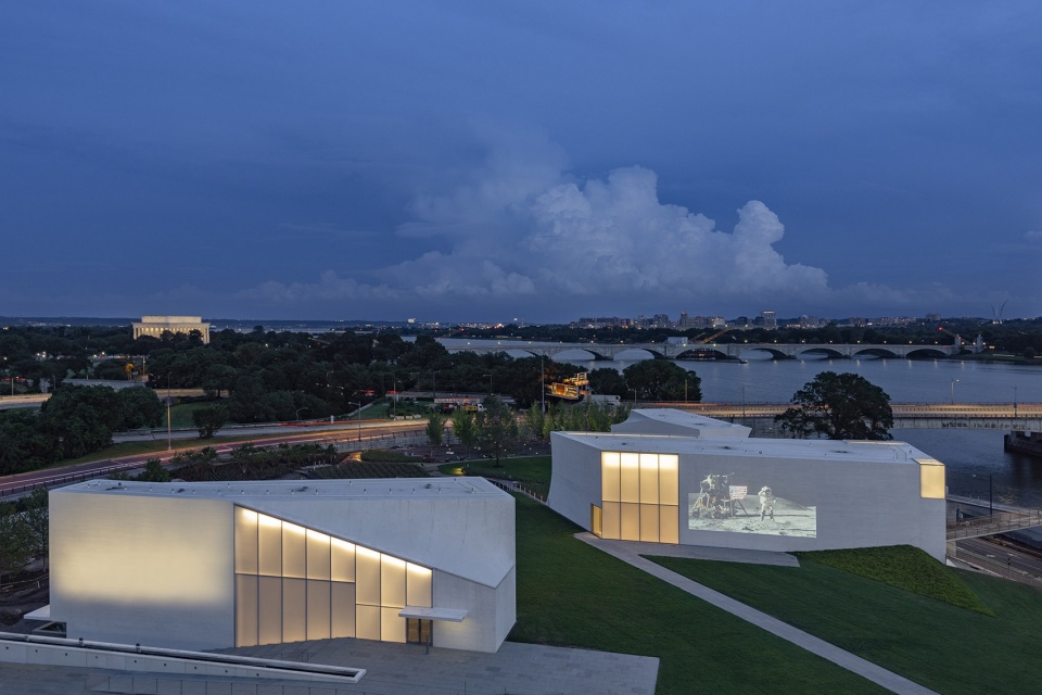 The REACH at The Kennedy Center for the Performing Arts Steven Holl Architects