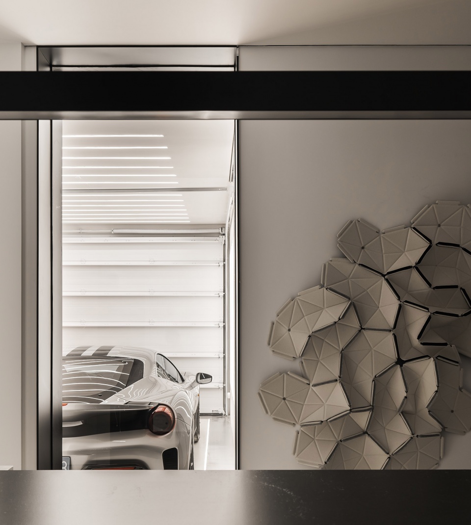 Shanghai Ferrari House by FF DESIGN