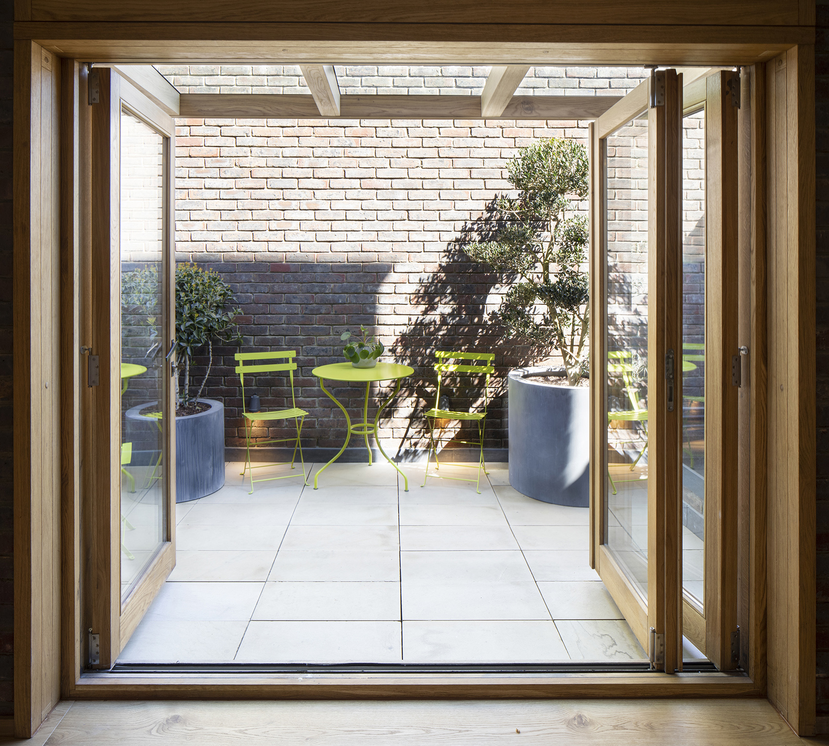 southwark brick house by satish jassal architects