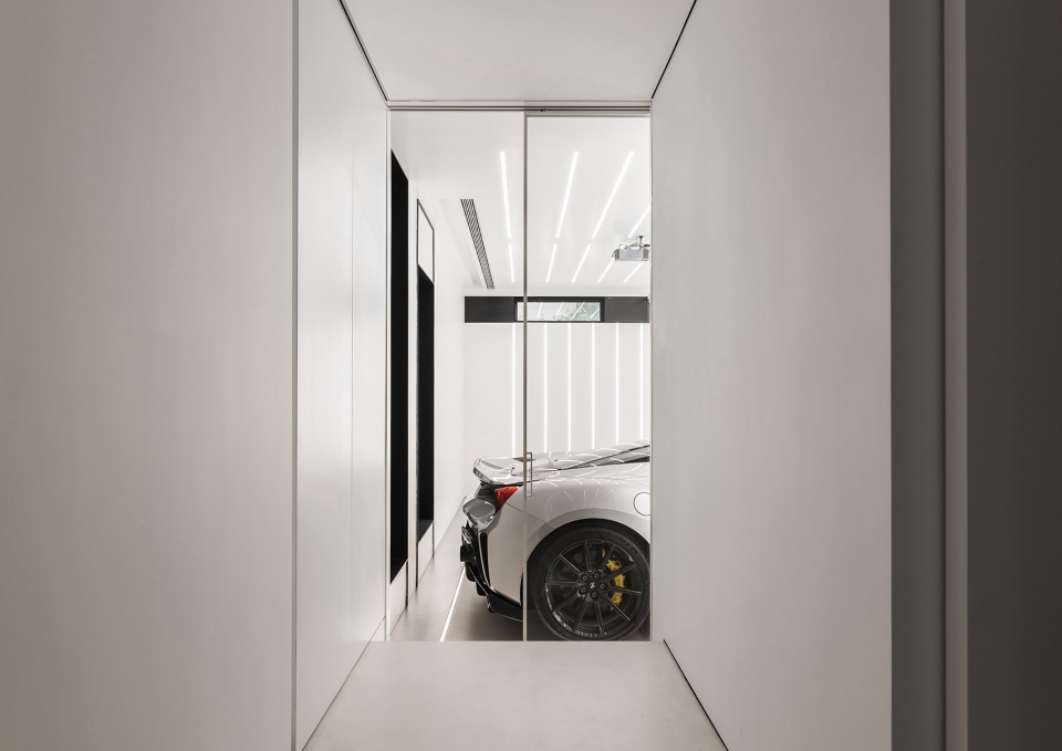 Shanghai Ferrari House by FF DESIGN