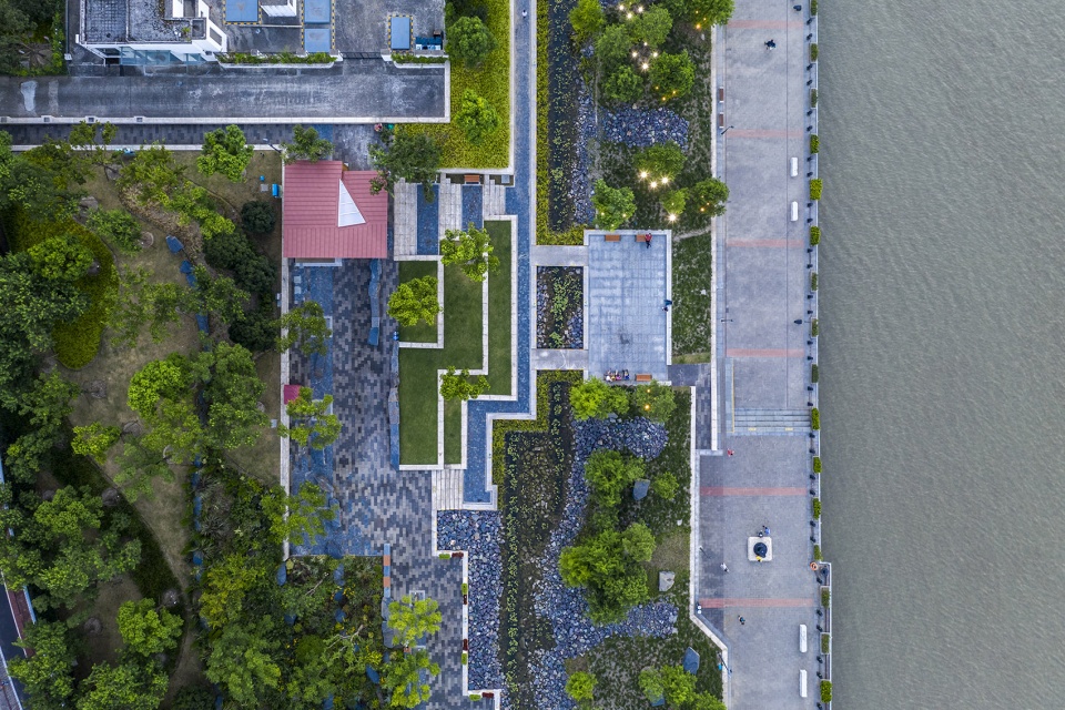 river view service kiosk east bund shanghai by atelier z