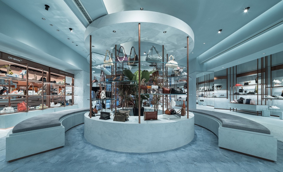 Luxemporium Studio Ten