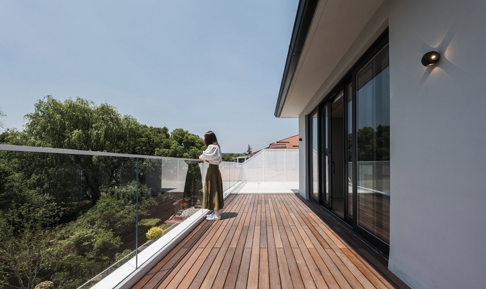 Shanghai Ferrari House by FF DESIGN