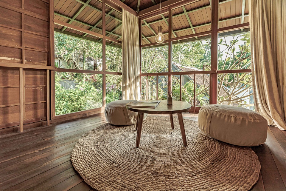 Treehouse C Stilt Studios