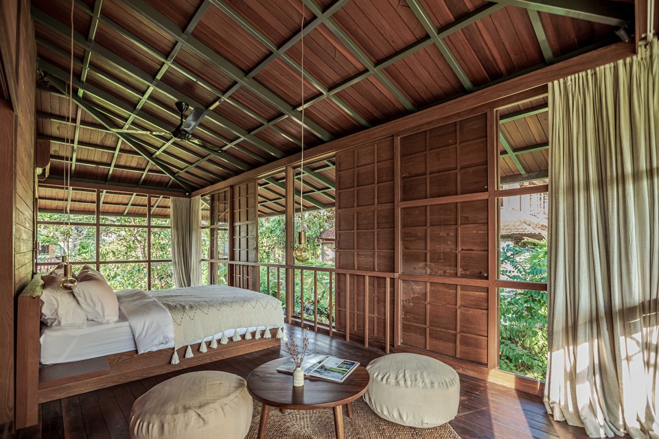 Treehouse C Stilt Studios