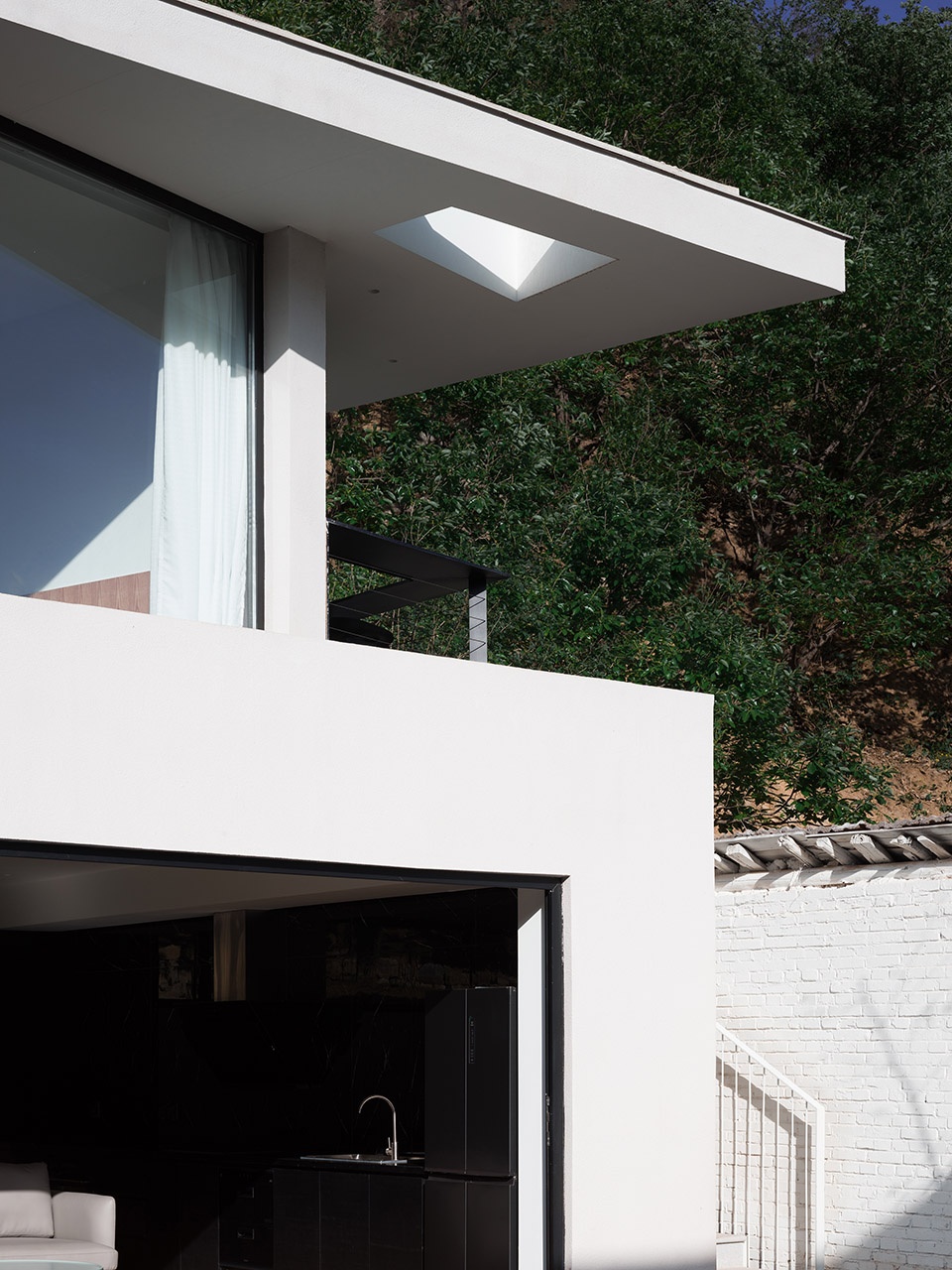 Mountain courtyard OEO