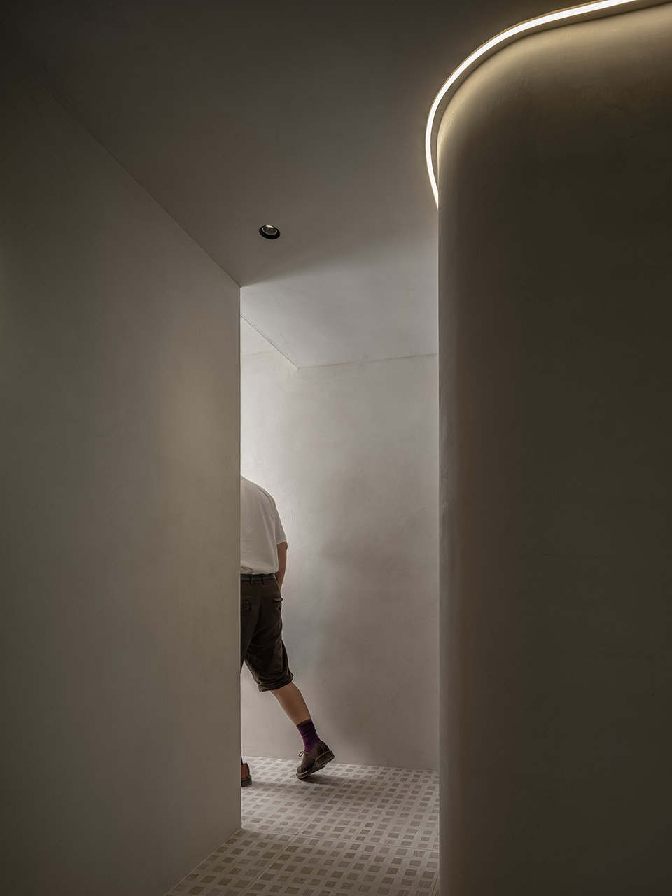 ev cake binjiang store china by zhibai design and research office