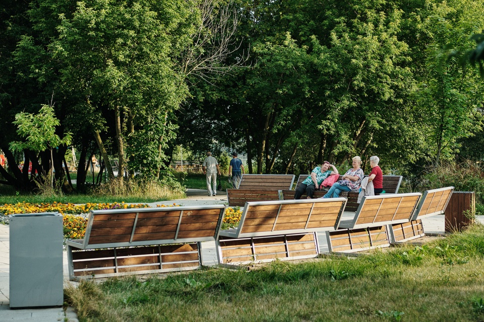Park on the banks of the moskva river WOWHAUS