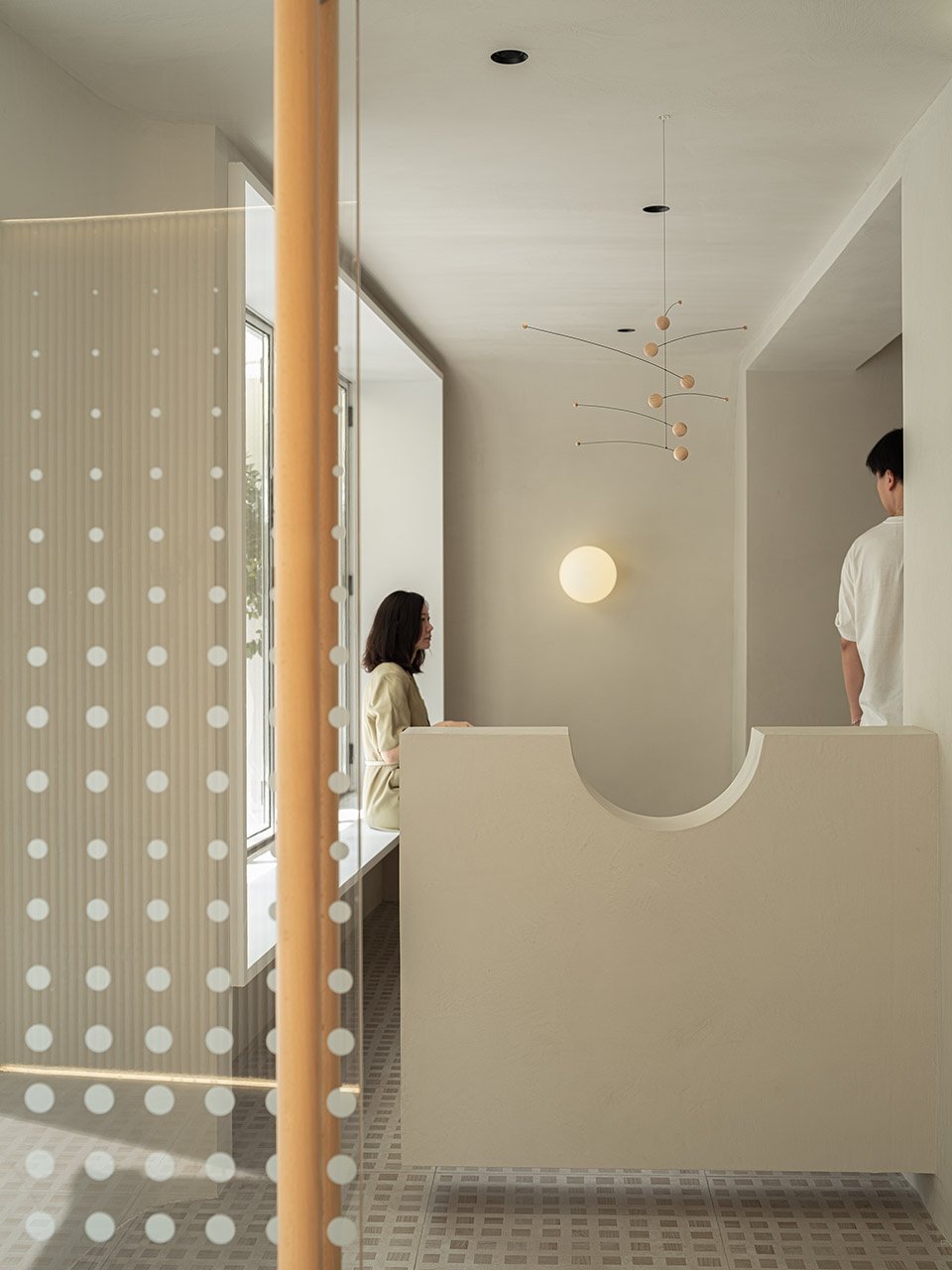 ev cake binjiang store china by zhibai design and research office