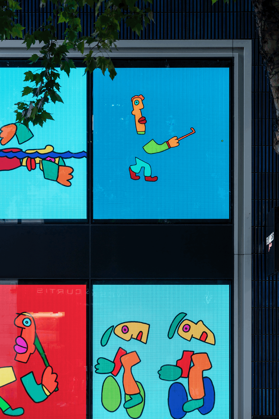gold by thierry noir