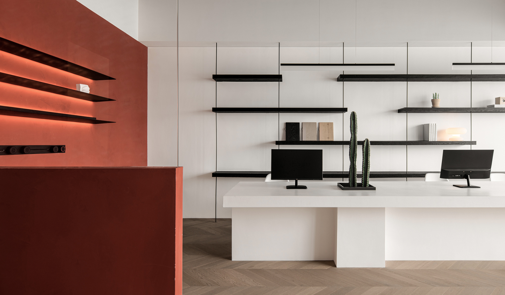 ”Red Box” Office, China by YUNGU DESIGN 谷德设计网