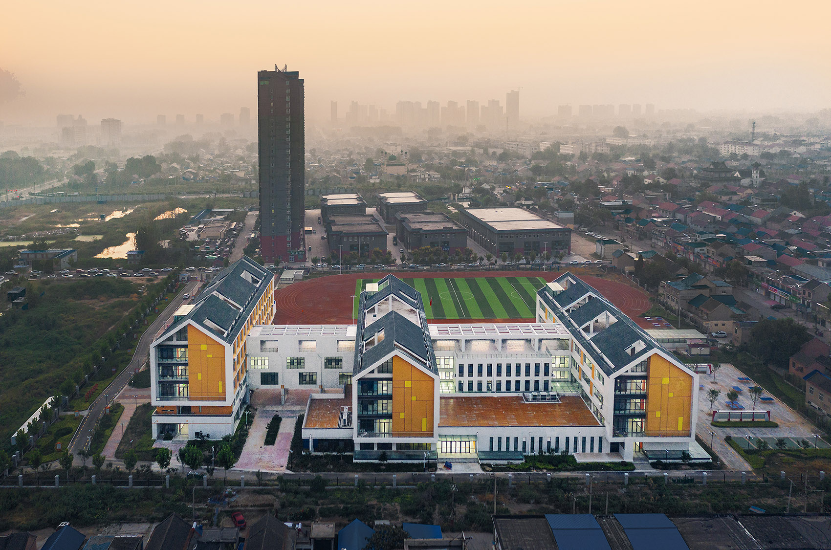 曹县县城的三所小学,山东 / 象外营造工作室 谷德设计网