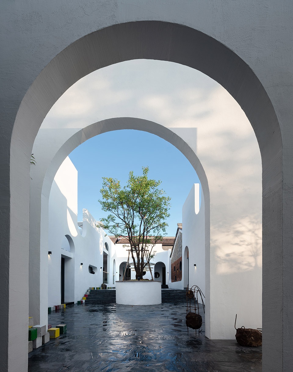 Zhoutang public art space project by Suzhou Youjian architectural decoration design