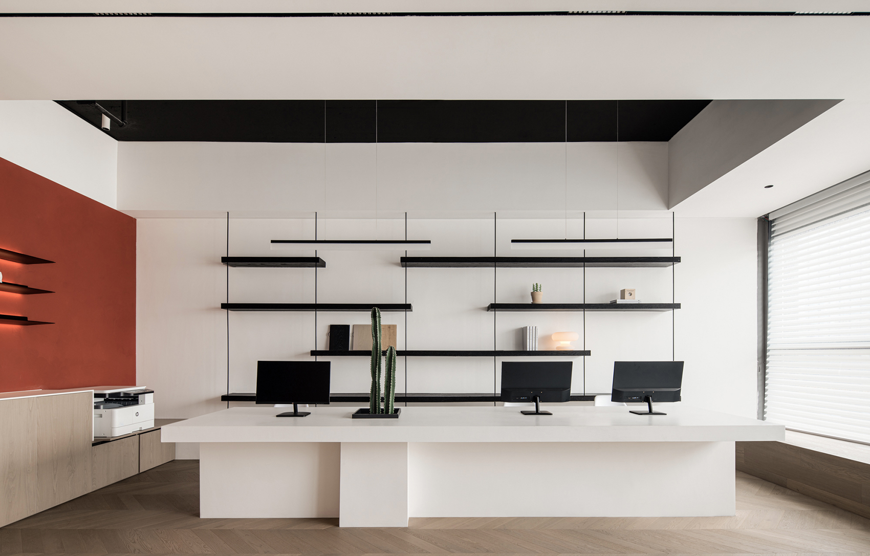 ”Red Box” Office, China by YUNGU DESIGN 谷德设计网