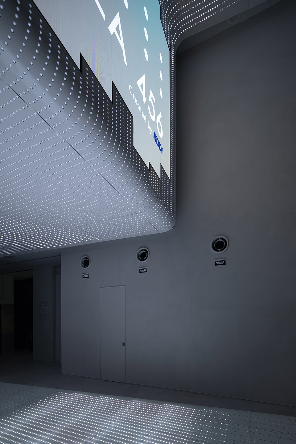 THE FLAGSHIP STORE WITH DOTS by Ryusuke Nanki