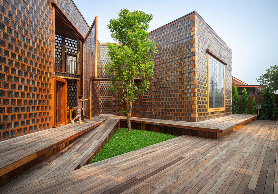 artisans ayutthaya the woman restaurant by bangkok project studio