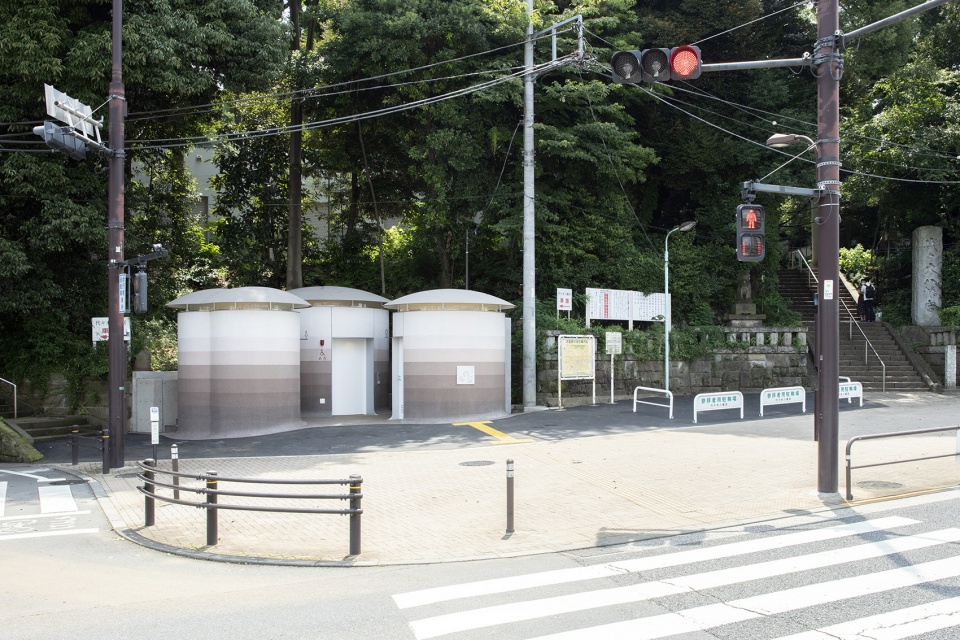 yoyogi hachiman public toilet by toyo ito associates architects