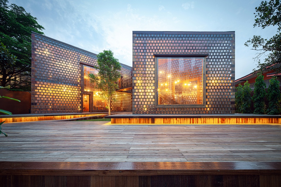 artisans ayutthaya the woman restaurant by bangkok project studio