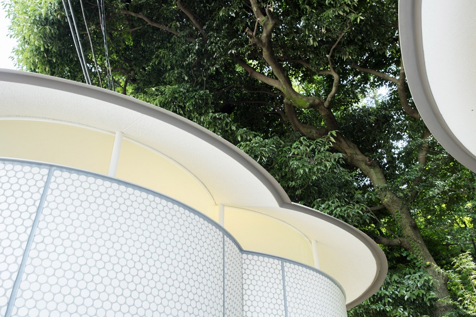 yoyogi hachiman public toilet by toyo ito associates architects