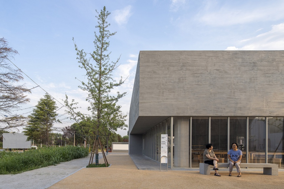 the qinchang village town hall china by studio 10