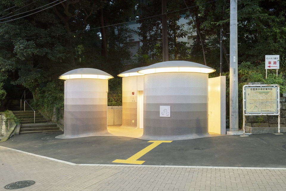yoyogi hachiman public toilet by toyo ito associates architects