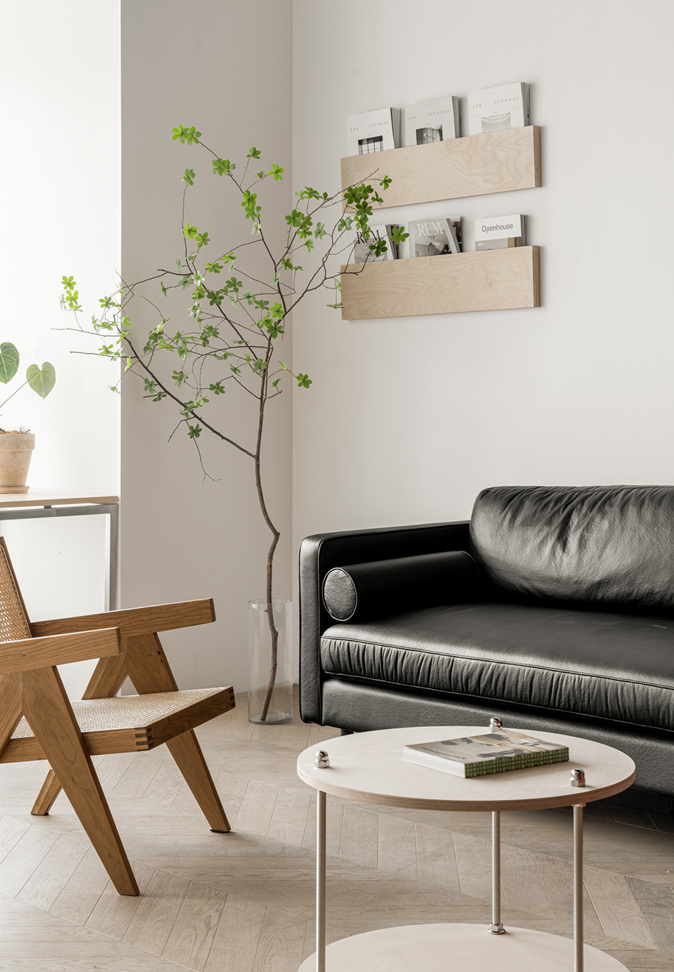 ”Red Box” Office, China by YUNGU DESIGN 谷德设计网