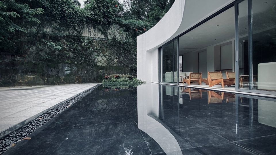 Met Yoga studio China by Fine Arch design studio