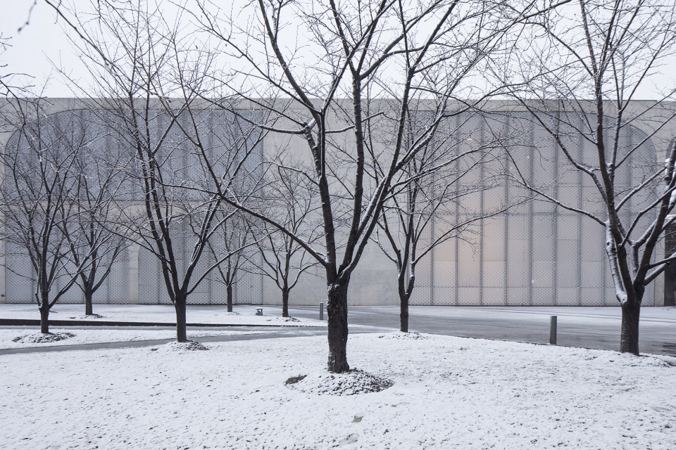 liu yichun building for a humanistic city