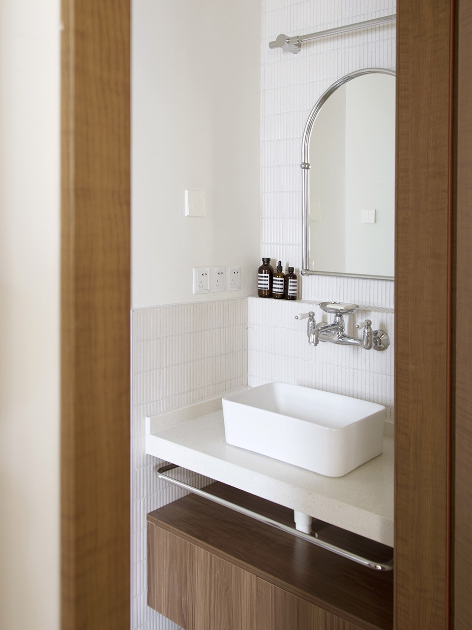 The Wedging of Stainless Steel 65 apartment interior design by QISI DESIGN