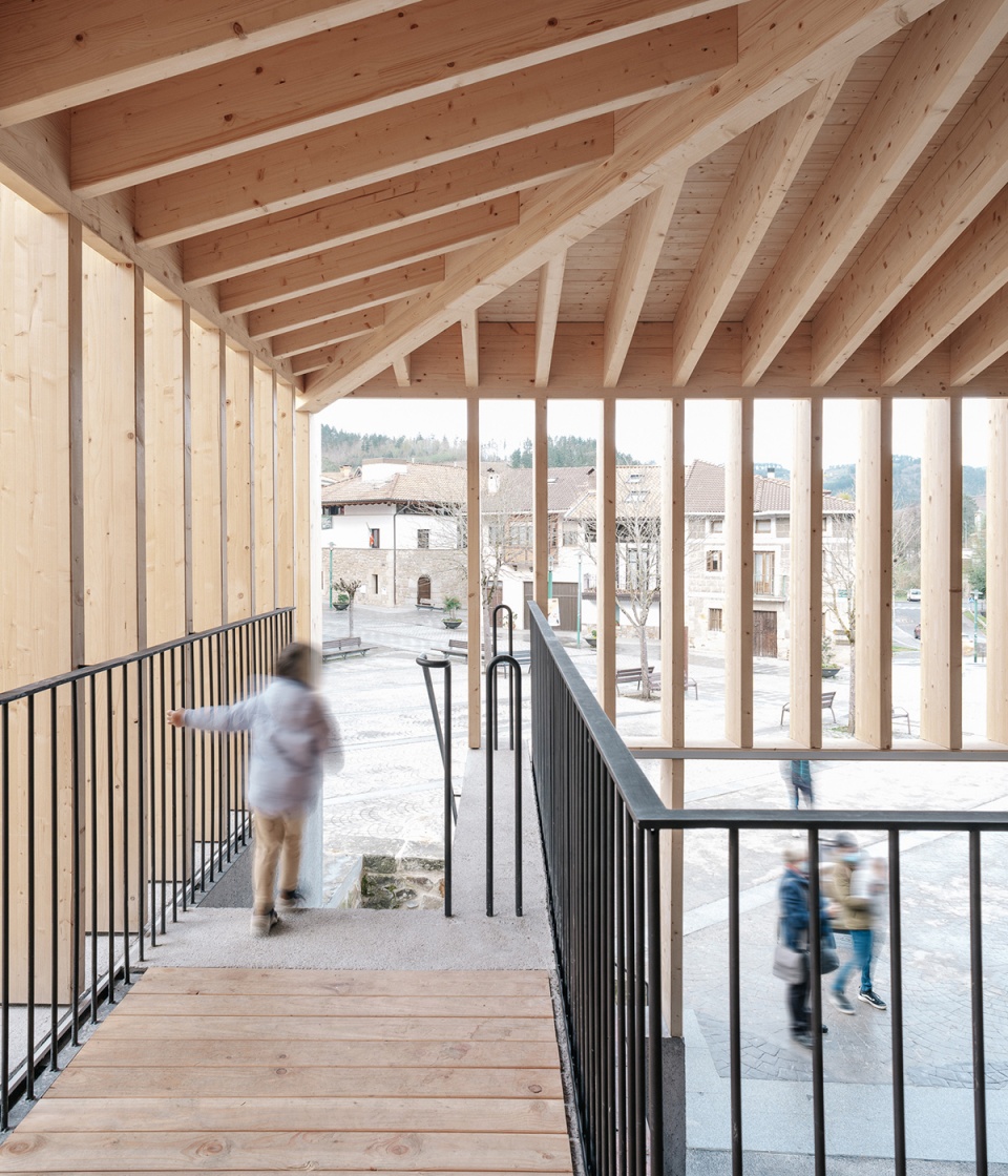 last chance for a slow dance covered public space by behark