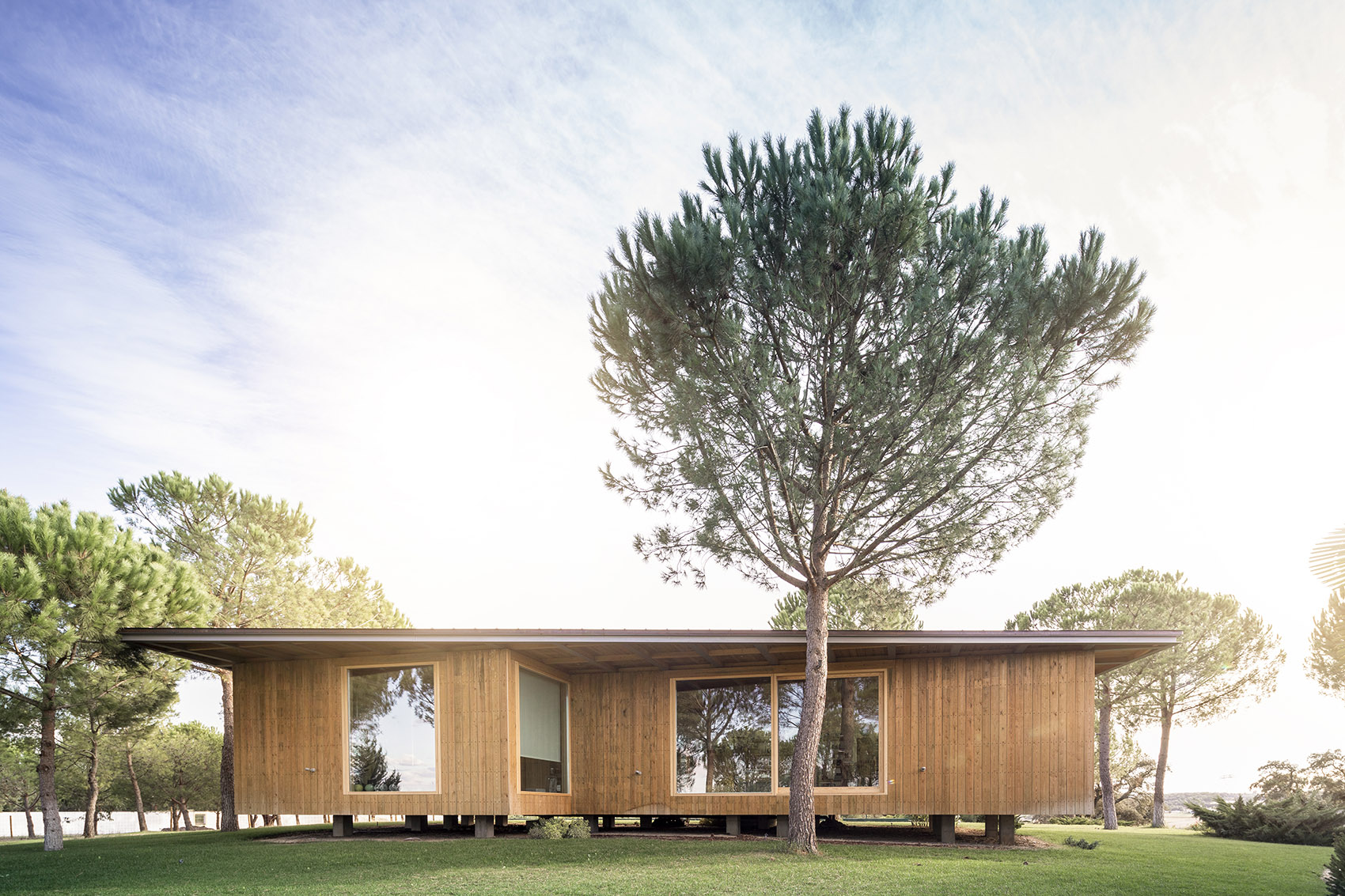 barrocas homestead main house expansion and pavilion by carlos castanheira