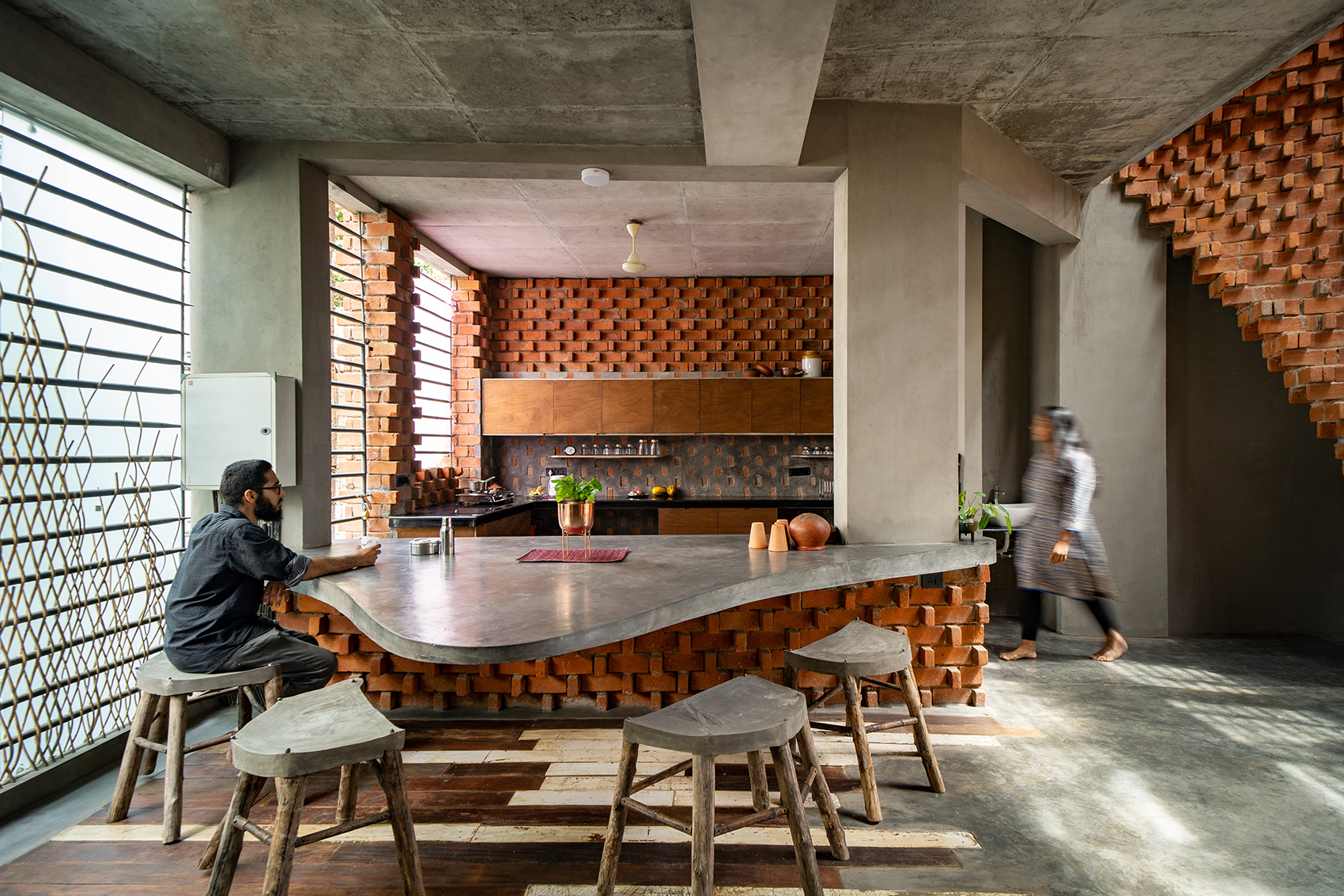 pirouette house by wallmakers