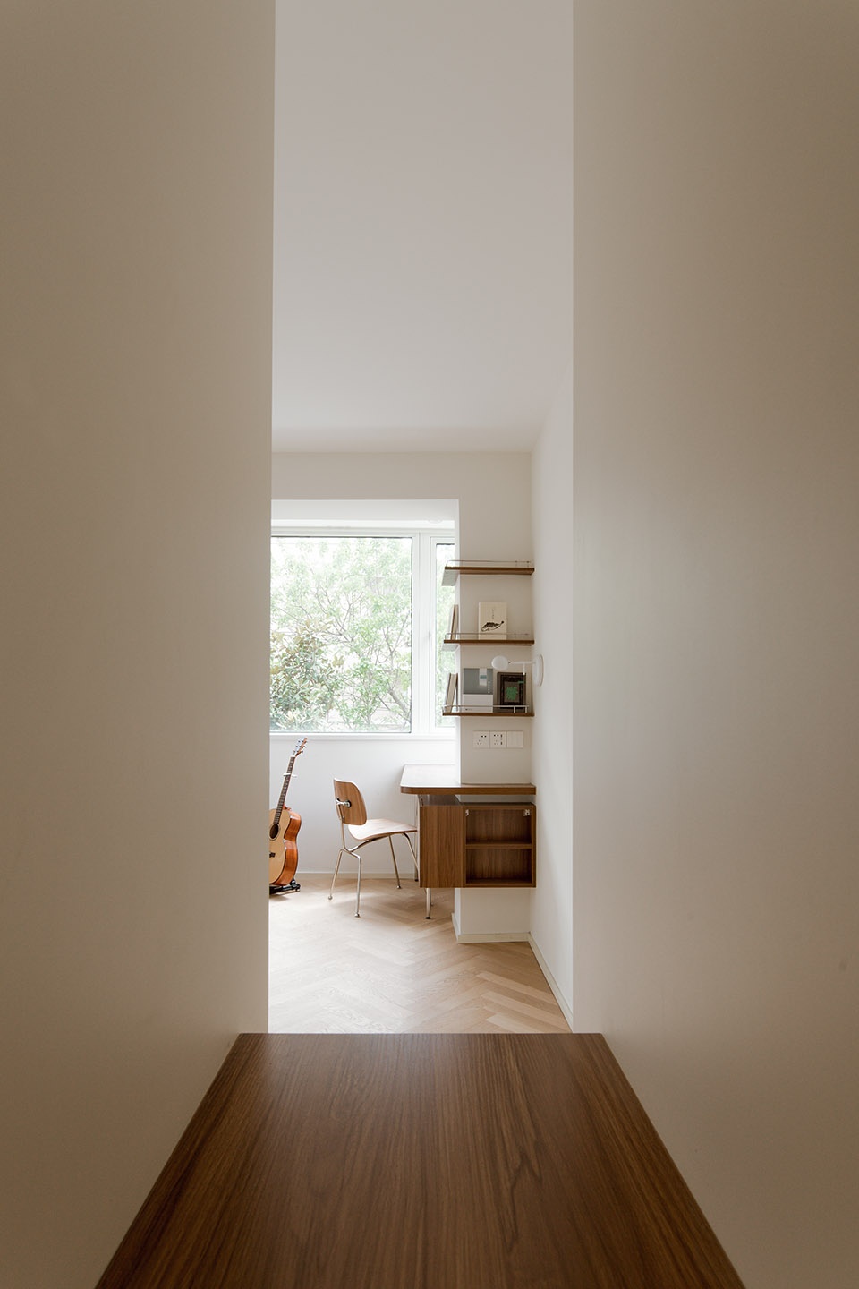 The Wedging of Stainless Steel 65 apartment interior design by QISI DESIGN