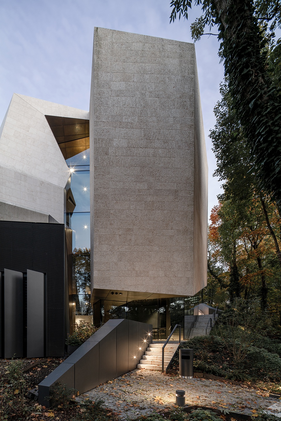 sudetendeutsches museum by pmp architekten