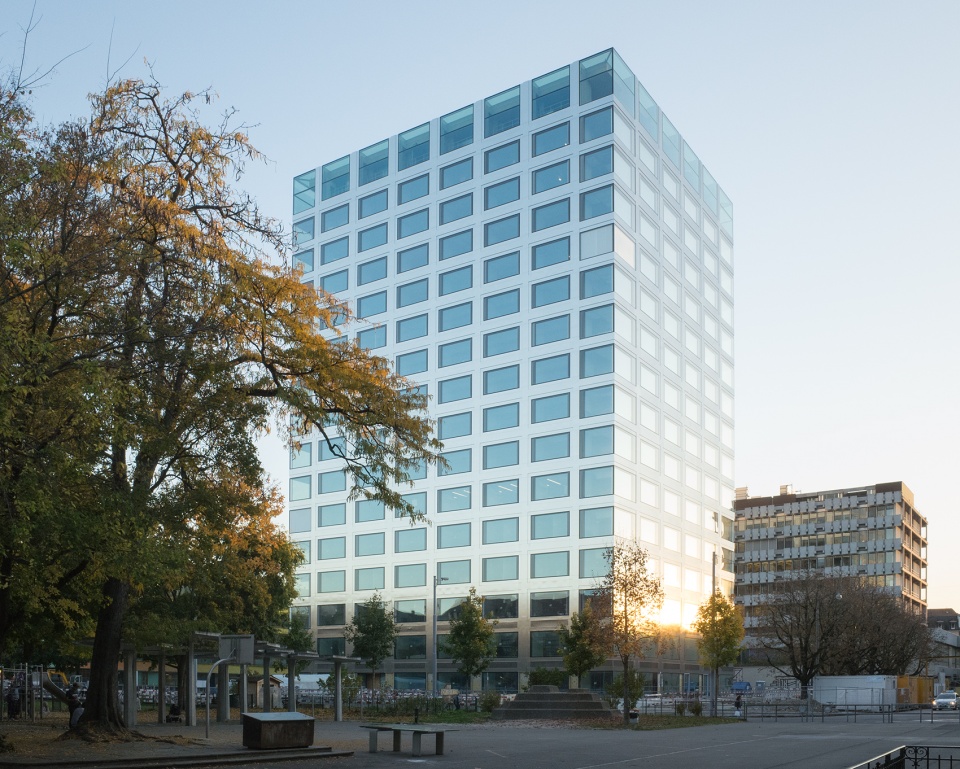 THE NEW STATE OF THE ART RESEARCH BUILDING BIOZENTRUM OF THE UNIVERSITY OF BASEL by ILG SANTER ARCHITEKTEN 拷贝